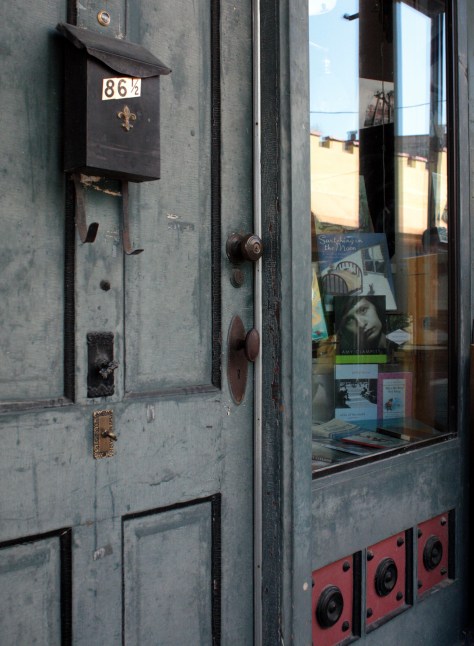 bookstore entrance (c2011, KB)
